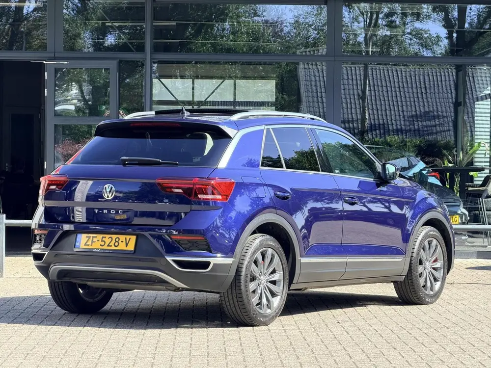 Volkswagen T-Roc 1.5 TSI Sport | Navi | Leer | Clima | Pano uit 2019, foto 2
