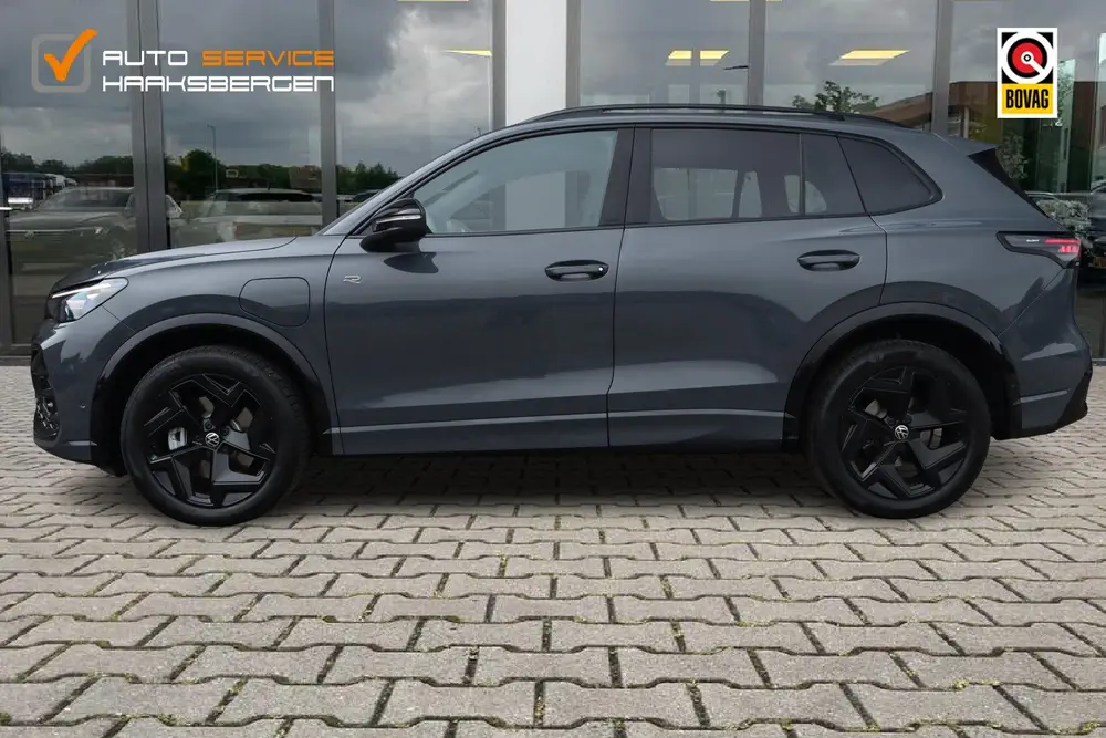 Volkswagen Tiguan 1.5 eHybrid R-Line | Trekhaak | Camera | S uit 2025, foto 2