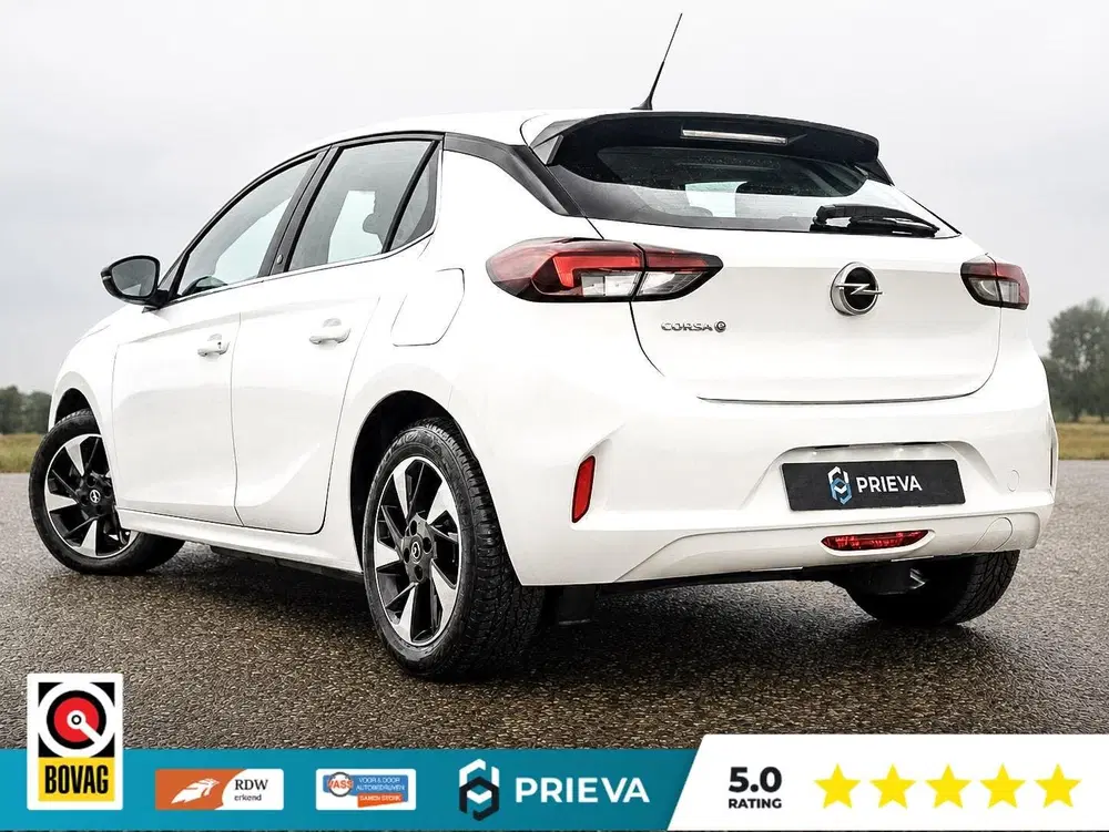 Opel Corsa Elegance uit 2023, foto 4