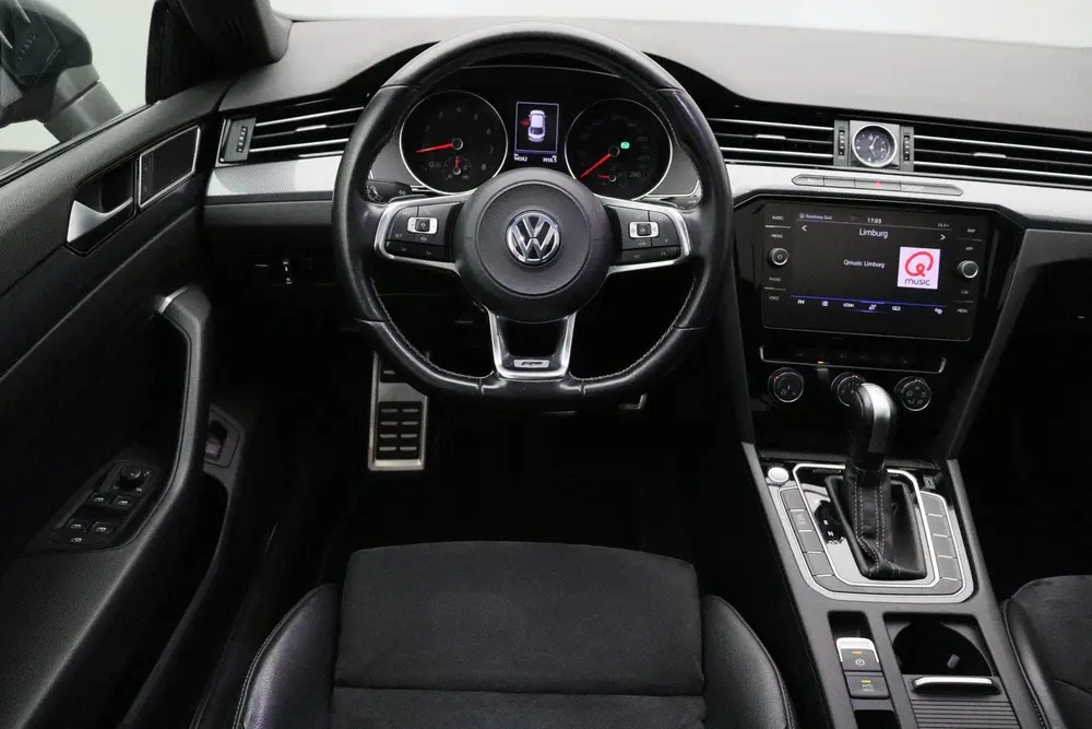 Volkswagen Arteon 2.0 TSI Business R Exclusive 2020 Panorama uit 2020, foto 2