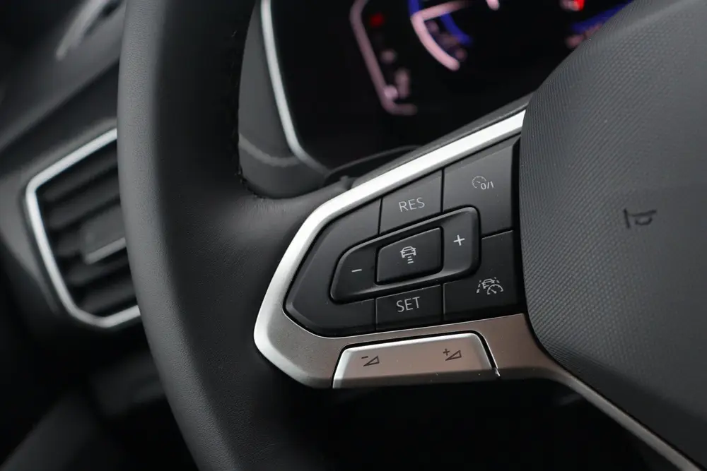 Volkswagen T-Cross 1.5 TSI R-Line | ACC | Camera | 18 Inch | uit 2025, foto 17