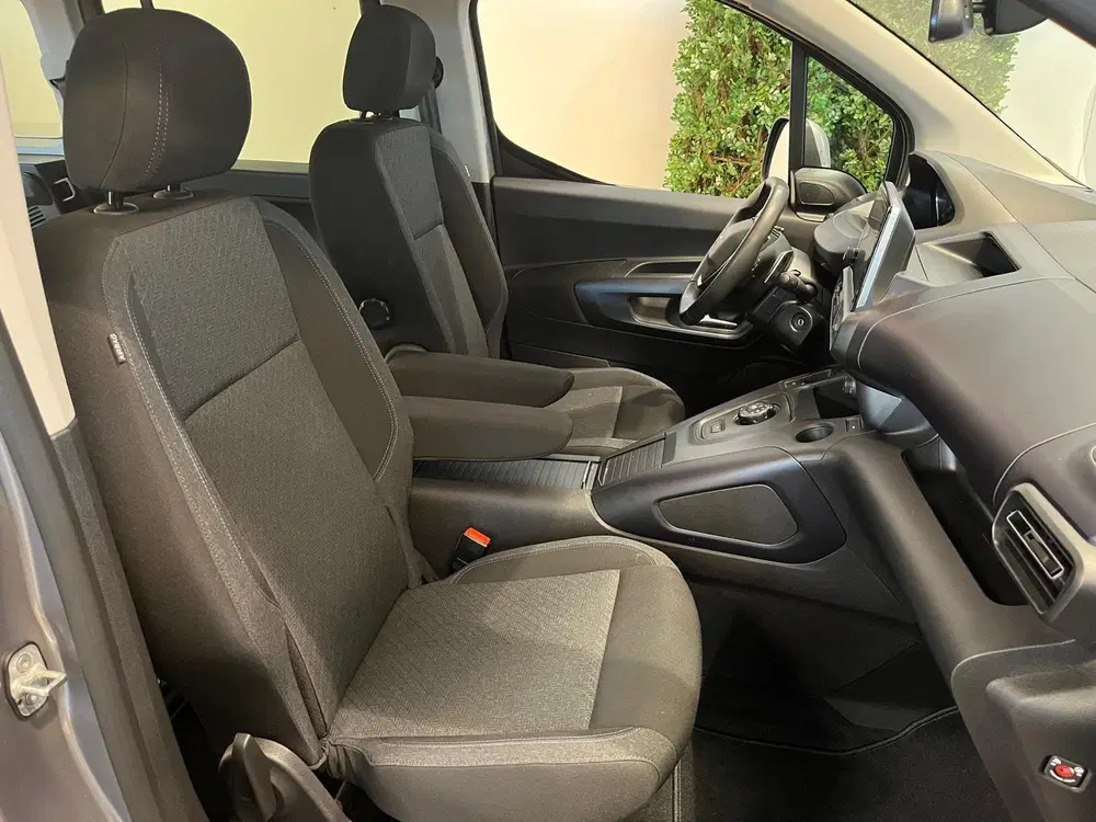 Peugeot Rifter L1 Rolstoelauto Automaat 3+1 of 5+0 uit 2021, foto 14