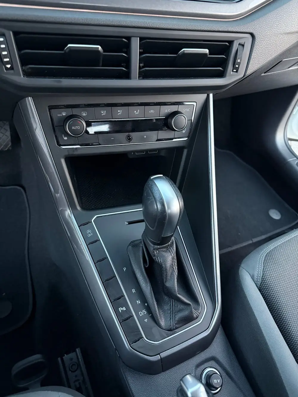 Volkswagen Polo 1.0 TSI 116pk 7-DSG 2020 Stoelverwarming ACC uit 2020, foto 6
