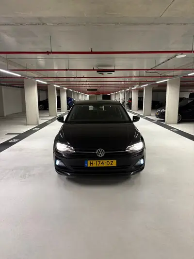 Volkswagen Polo 1.0 TSI 95pk 2020 Zwart uit 2020