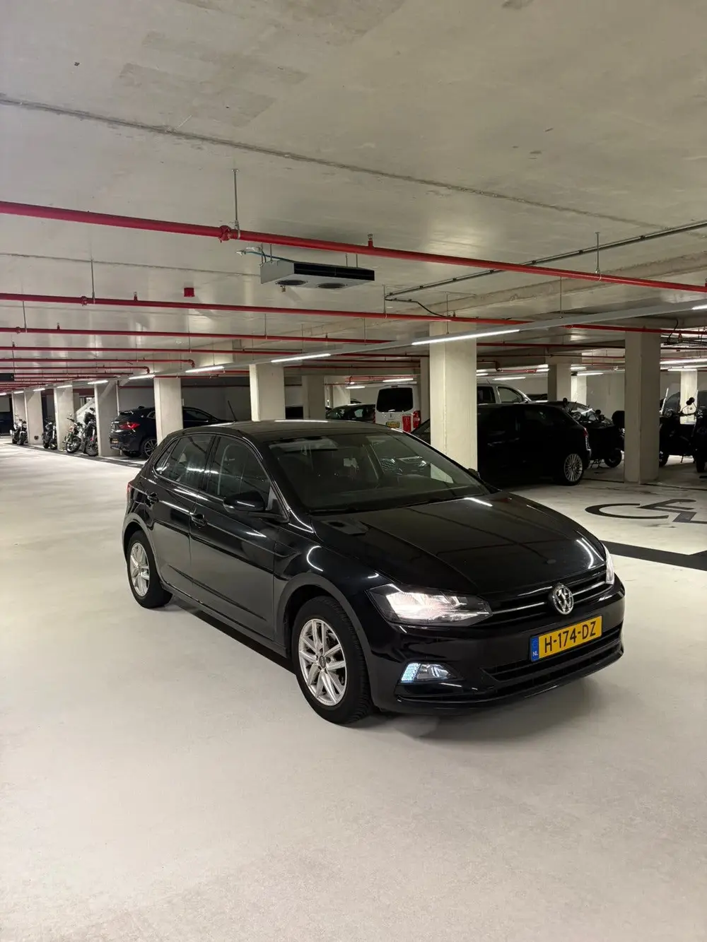 Volkswagen Polo 1.0 TSI 95pk 2020 Zwart uit 2020, foto 8