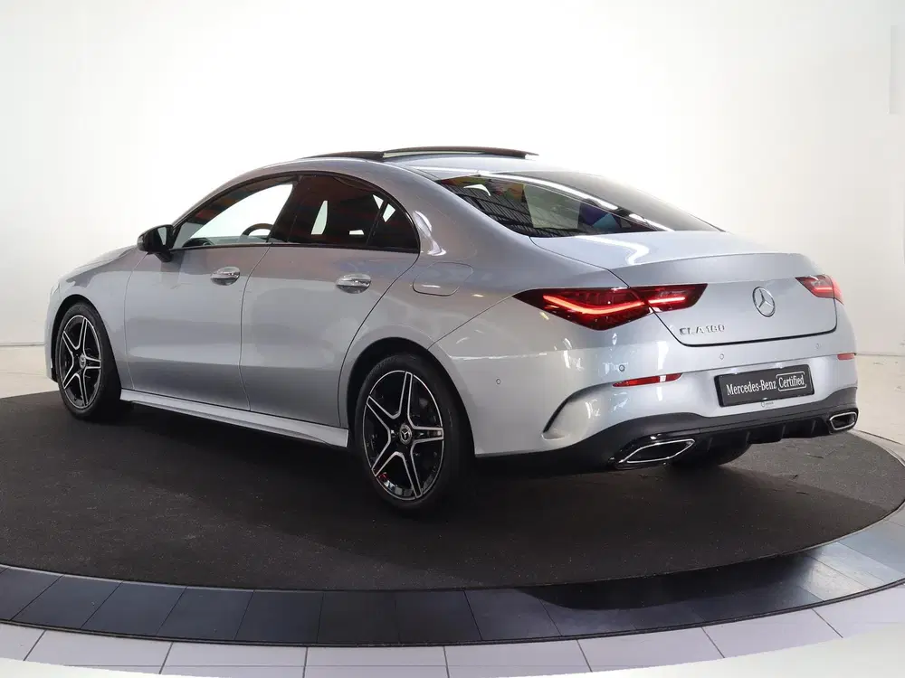 Mercedes-Benz CLA 180 AMG Line uit 2025, foto 20