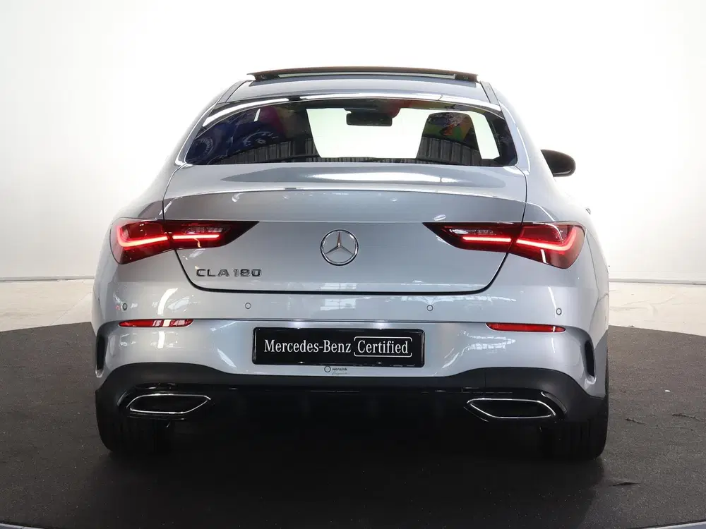 Mercedes-Benz CLA 180 AMG Line uit 2025, foto 4