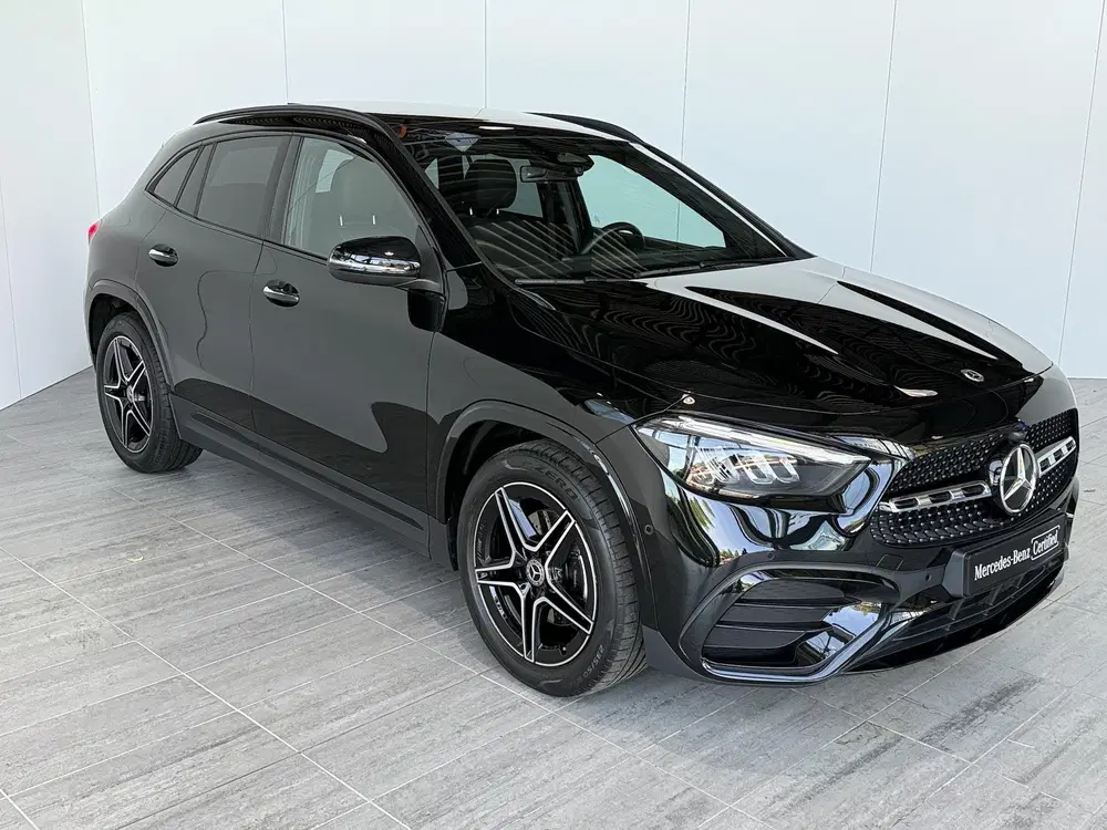 Mercedes-Benz GLA 180 AMG Line uit 2025, foto 8