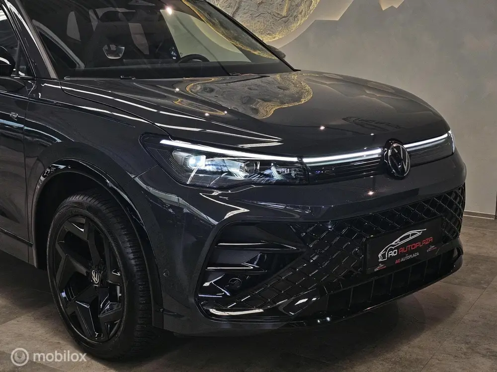Volkswagen Tiguan 1.5 eHybrid 3x R-Line Panorama/Black Style uit 2024, foto 13