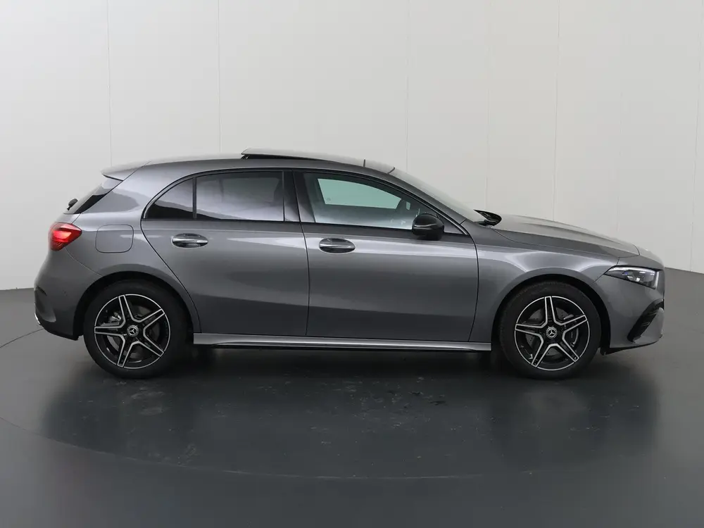 Mercedes-Benz A-Klasse 250e Business Solution AMG uit 2025, foto 6