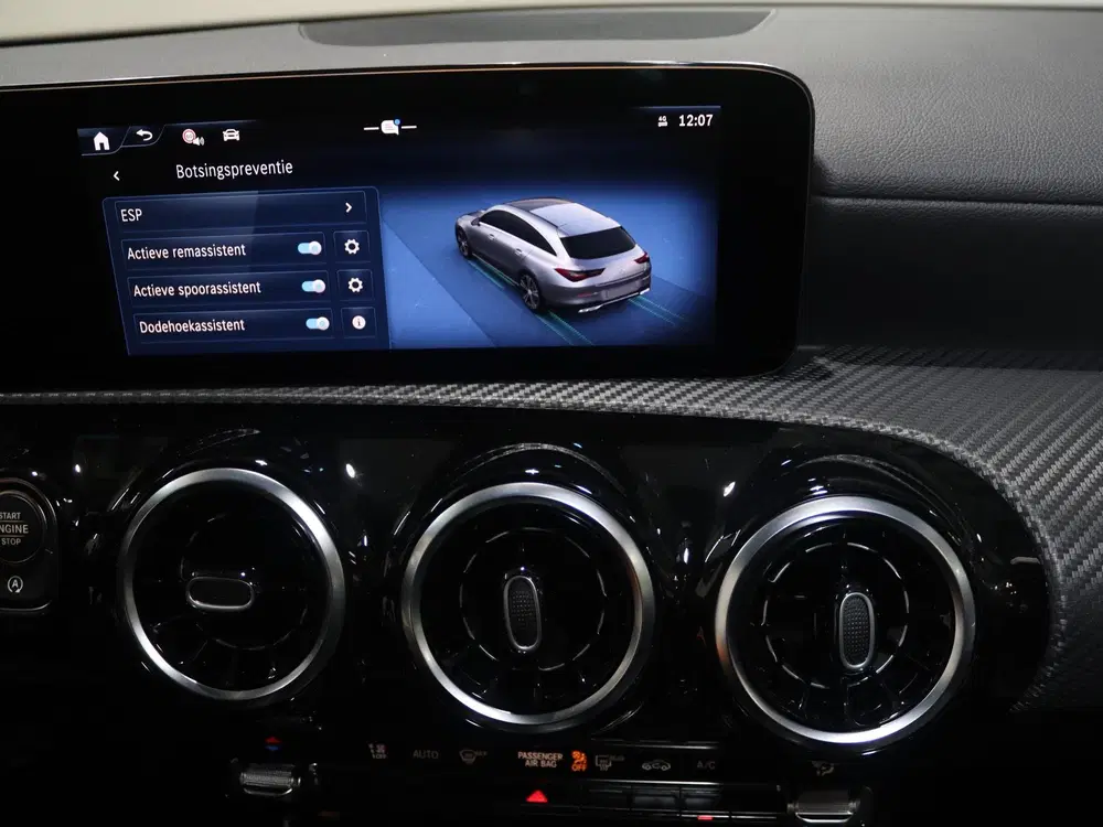 Mercedes-Benz CLA 180 Star Edition uit 2025, foto 14