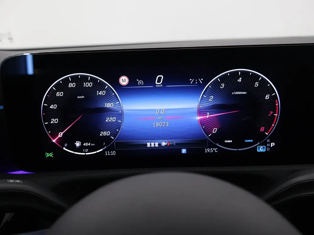 Mercedes-Benz CLA 180 Star Edition AMG uit 2025, foto 12