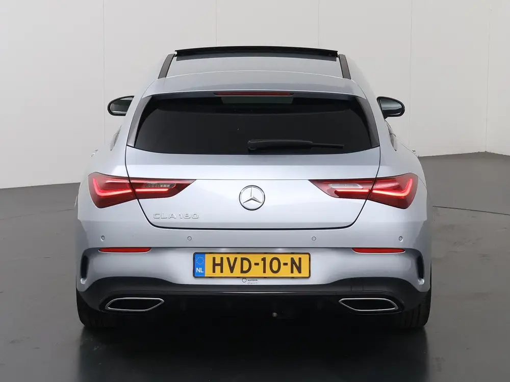 Mercedes-Benz CLA 180 Star Edition AMG uit 2025, foto 4
