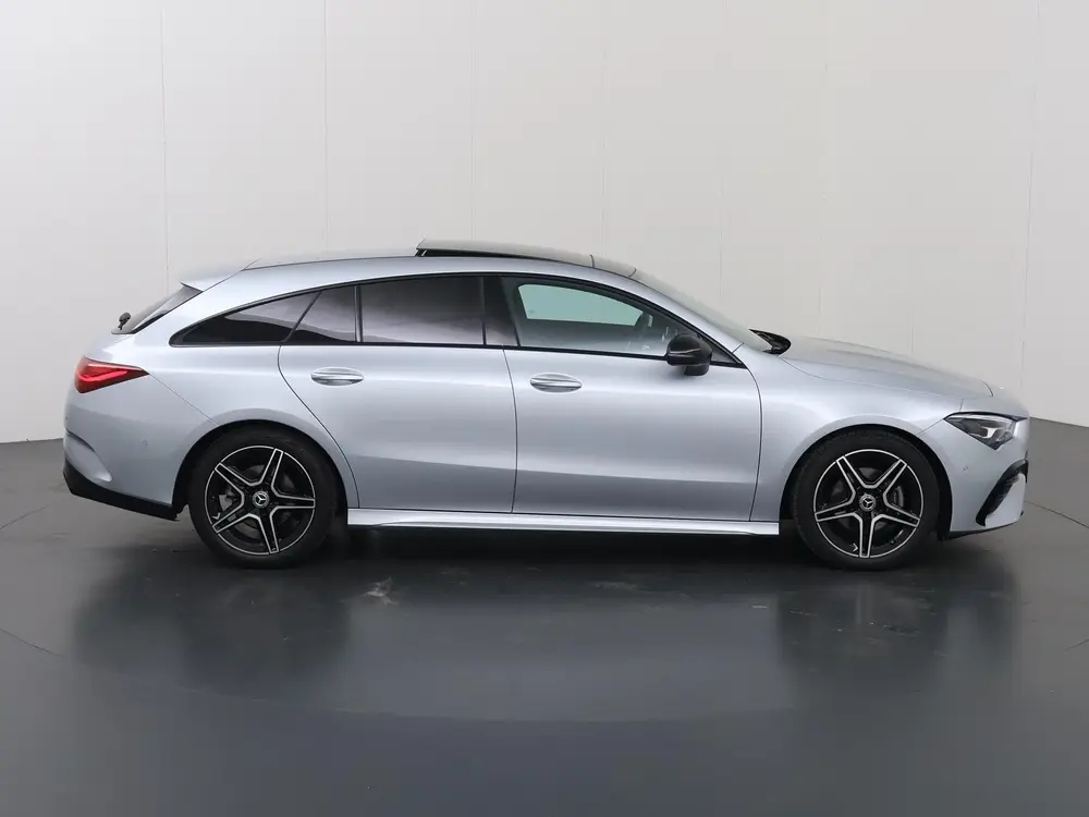 Mercedes-Benz CLA 180 Star Edition AMG uit 2025, foto 6