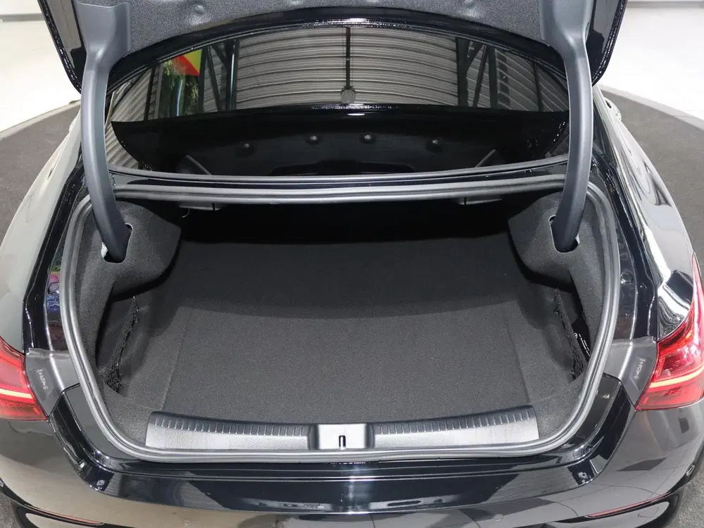 Mercedes-Benz CLA 180 Business Solution AMG uit 2025, foto 13