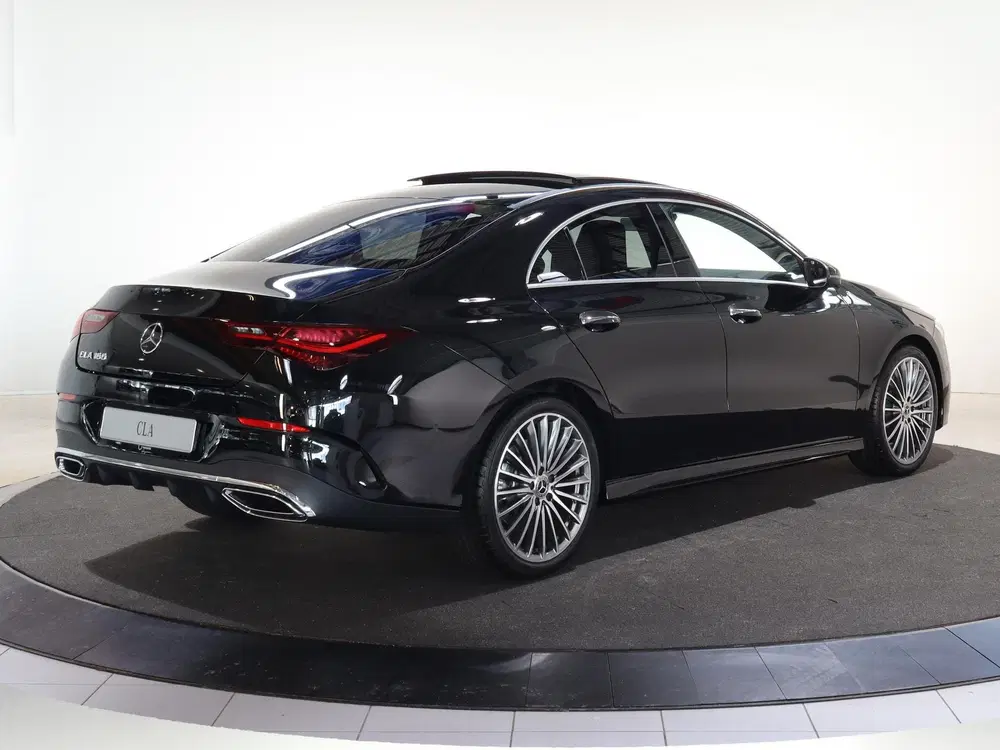 Mercedes-Benz CLA 180 Business Solution AMG uit 2025, foto 2