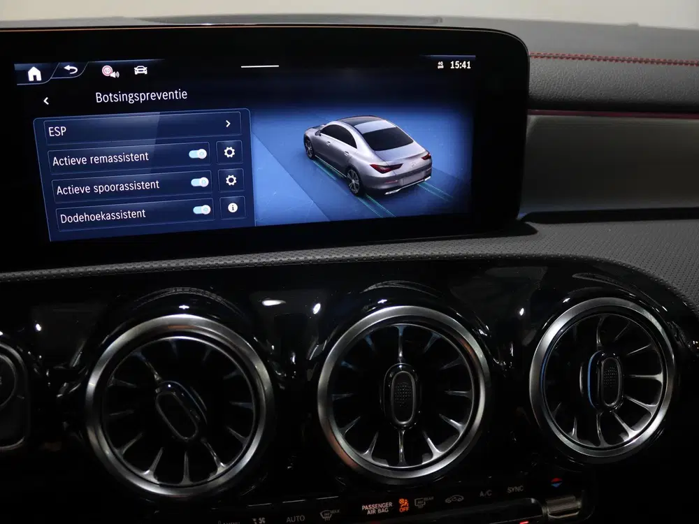 Mercedes-Benz CLA 180 Business Solution AMG uit 2025, foto 20