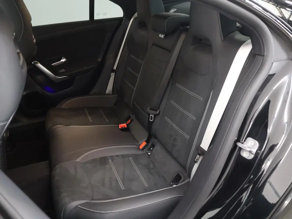 Mercedes-Benz CLA 180 Business Solution AMG uit 2025, foto 11
