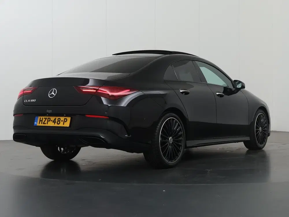 Mercedes-Benz CLA 180 Business Solution AMG uit 2025, foto 2