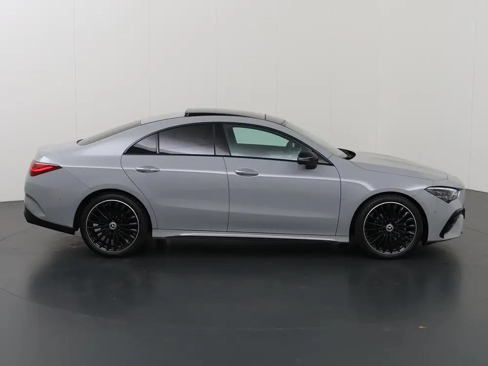 Mercedes-Benz CLA CLA-klasse Coupé 180 Business Solution AMG uit 2025, foto 6