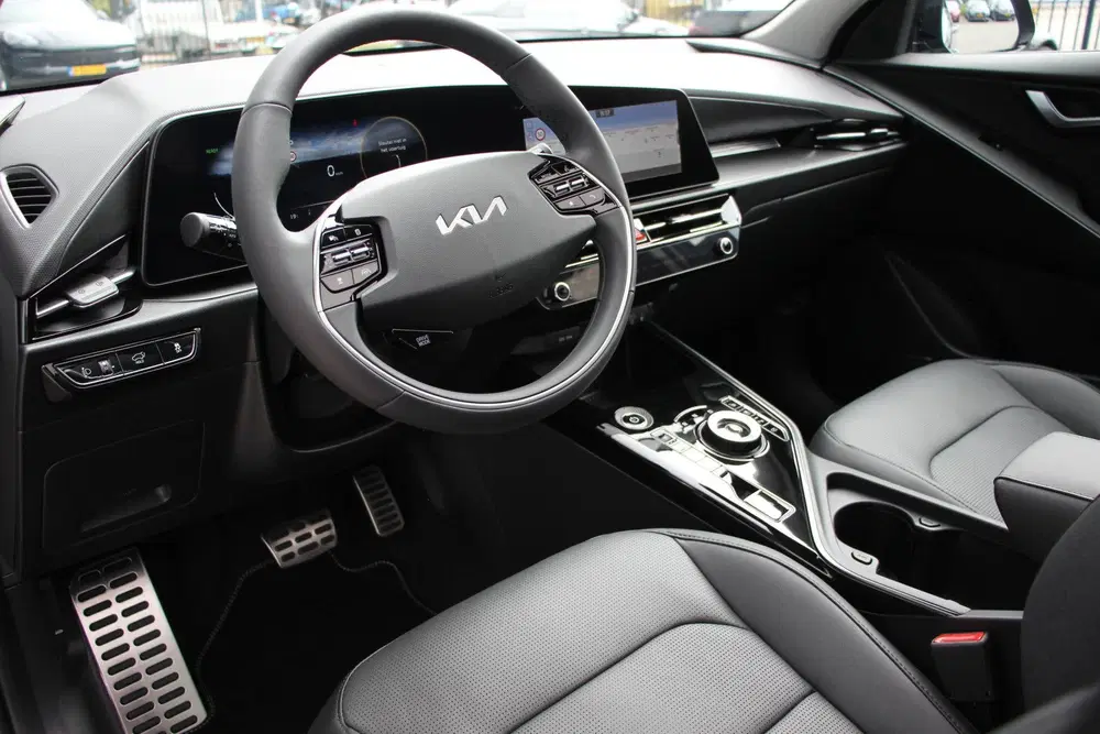 Kia Niro ExecutiveLine 64.8kWh uit 2022, foto 2
