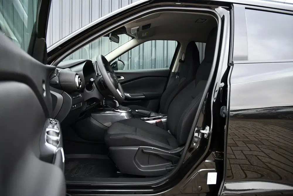 Nissan Juke 1.0 DiG-T AUT Acenta 10-2022 uit 2022, foto 8