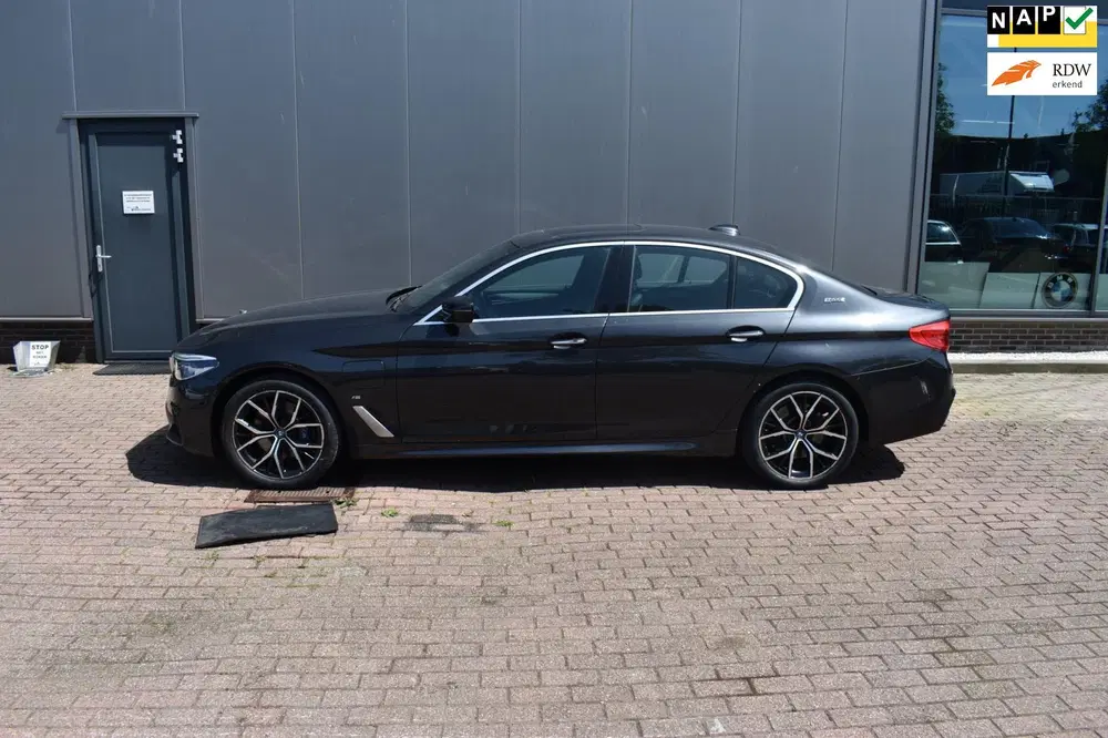 BMW 5-serie 530e iPerformance High Executive uit 2019