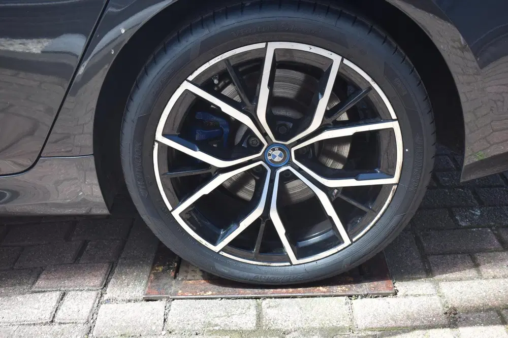 BMW 5-serie 530e iPerformance High Executive uit 2019, foto 20