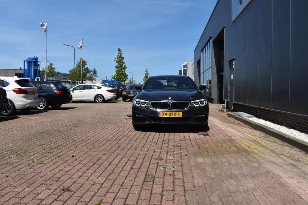 BMW 5-serie 530e iPerformance High Executive uit 2019, foto 3