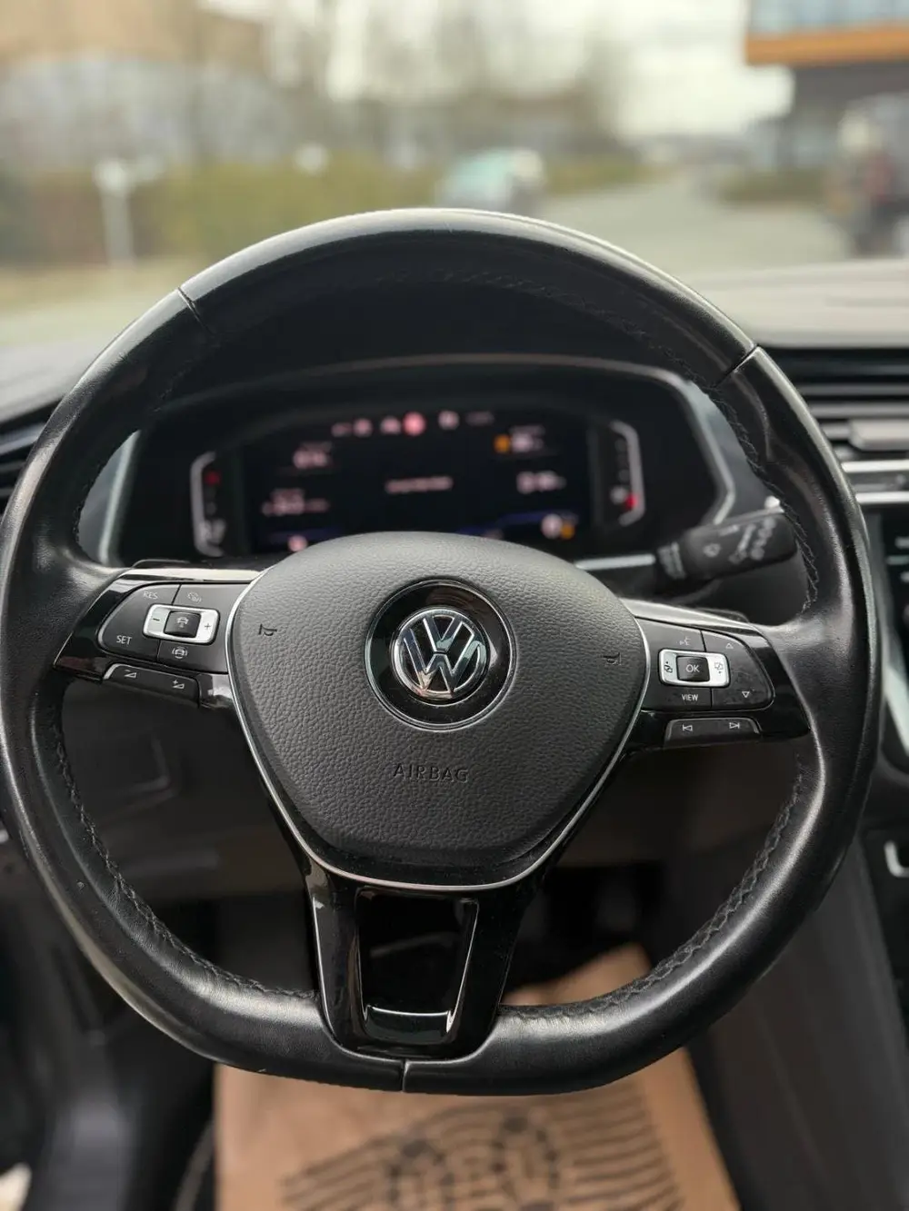 Volkswagen Tiguan Allspace 1.5 TSI Highline Business R RIJKL uit 2020, foto 3