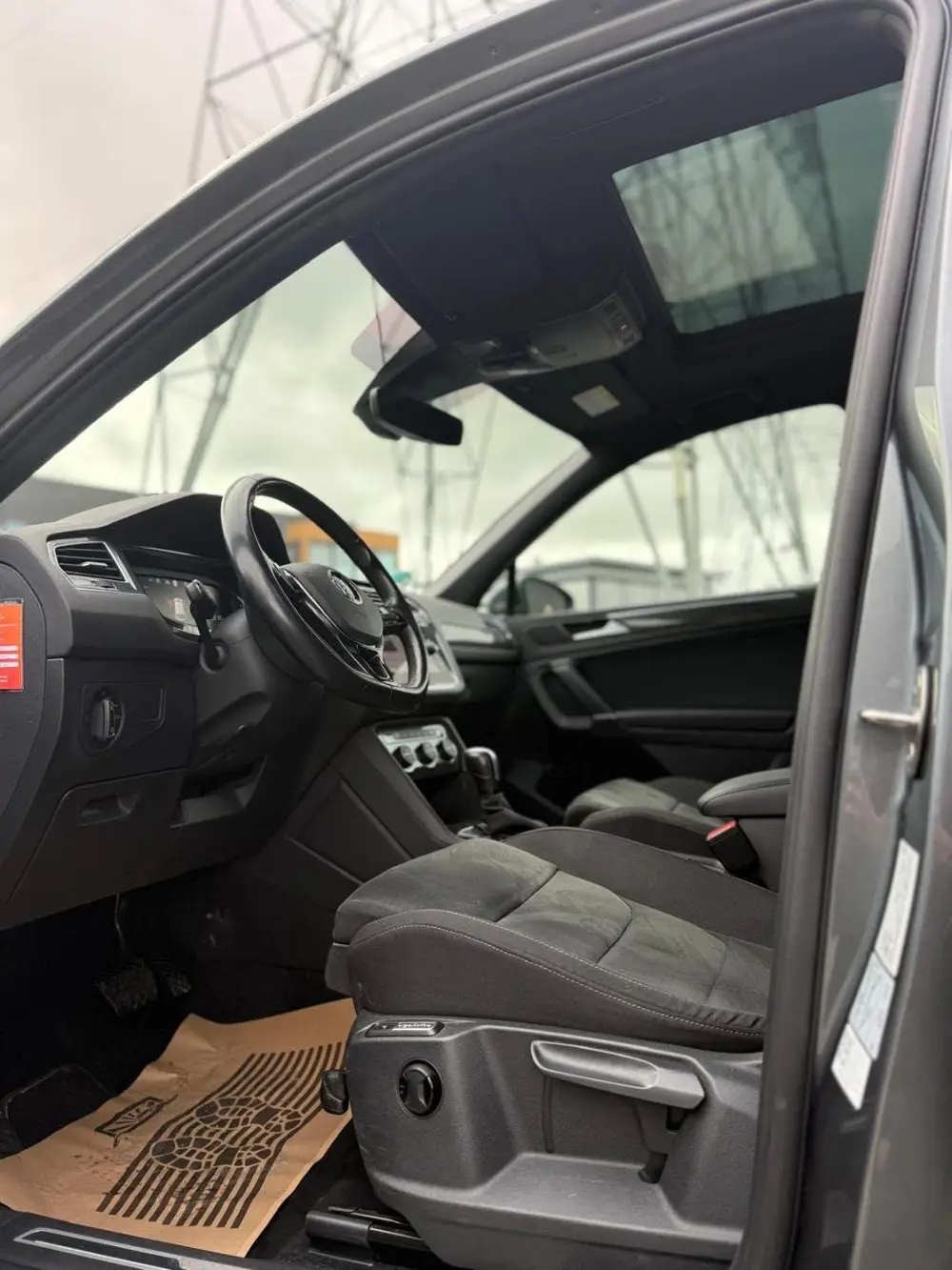 Volkswagen Tiguan Allspace 1.5 TSI Highline Business R RIJKL uit 2020, foto 7