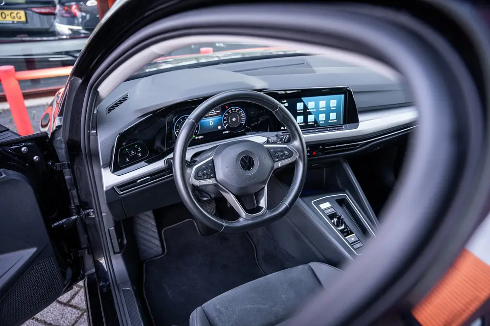 Volkswagen Golf Variant 1.5 eTSI Life Business | Automaat | uit 2022, foto 2