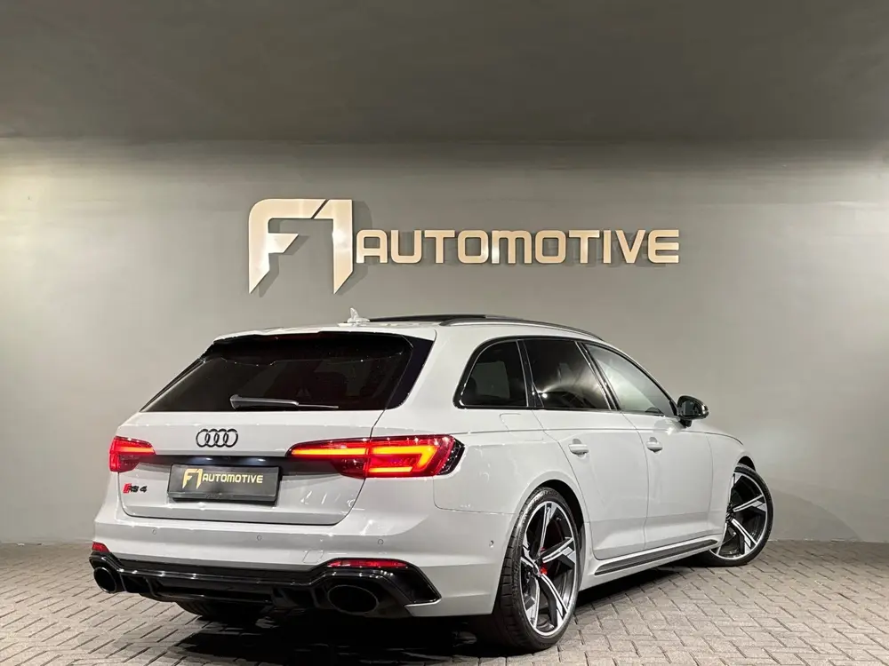 Audi RS4 2.9 TFSI Quattro Pano uit 2019, foto 3