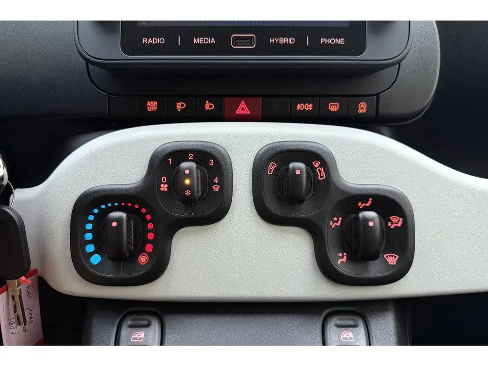 Fiat Panda 1.0 Hybrid Pandina uit 2026, foto 20