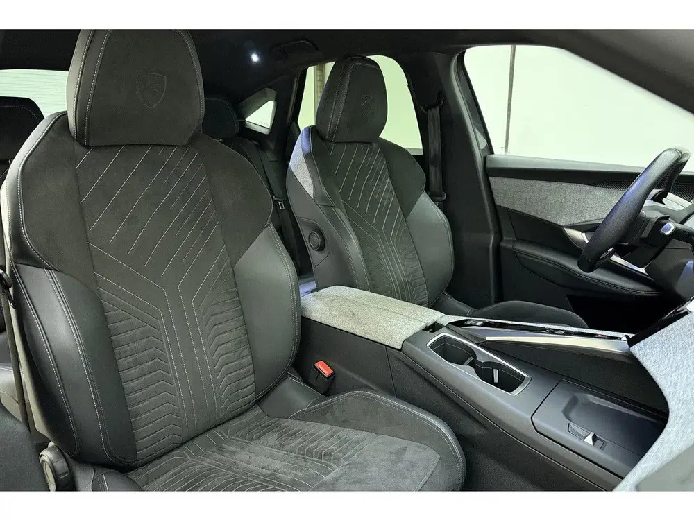Peugeot 3008 1.2 Hybrid GT 136 PK uit 2024, foto 15