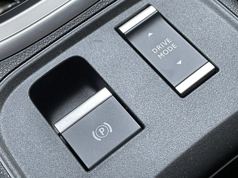Jeep Avenger 1.2 e-Hybrid Summit Navigatie uit 2025, foto 14