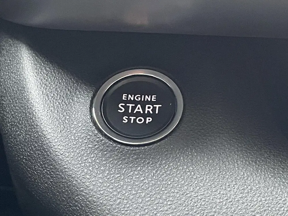 Jeep Avenger 1.2 e-Hybrid Summit Navigatie uit 2025, foto 15