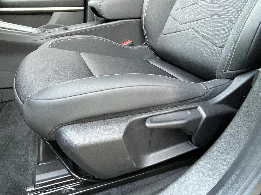 Jeep Avenger 1.2 e-Hybrid Summit Navigatie uit 2025, foto 7