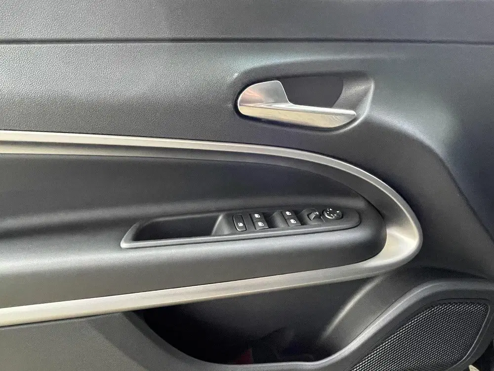 Jeep Avenger 1.2 e-Hybrid Summit Navigatie uit 2025, foto 8