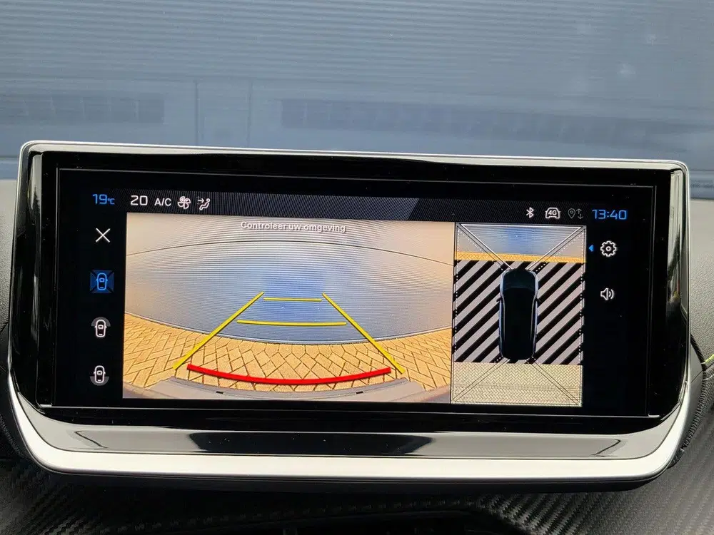 Peugeot 2008 1.2 Hybrid 145 GT uit 2026, foto 18