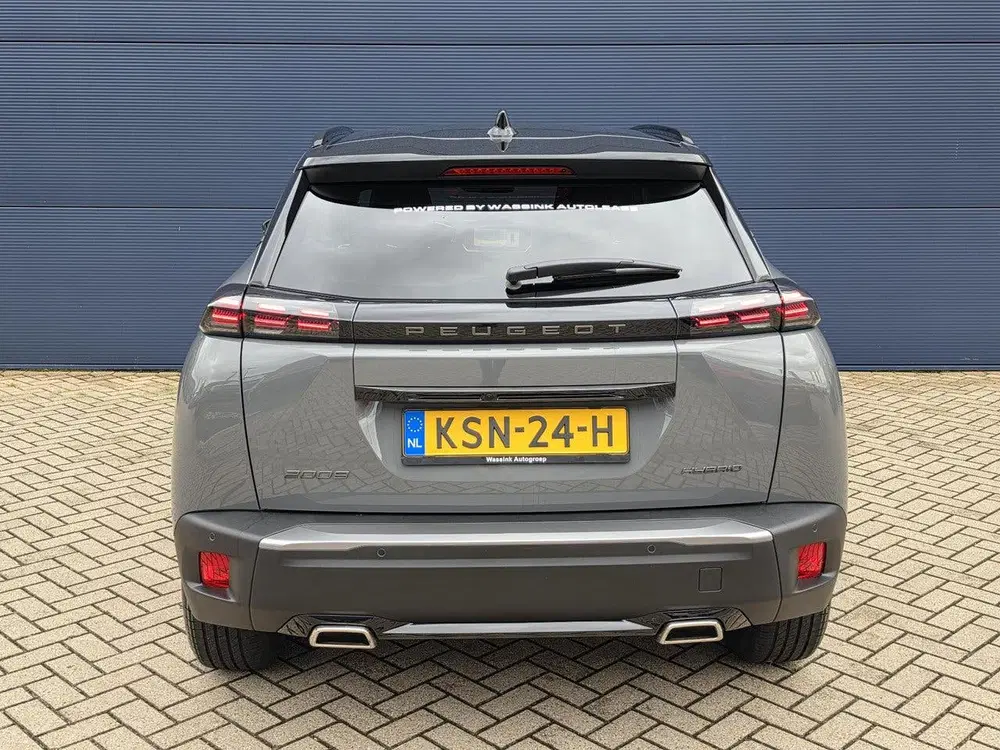 Peugeot 2008 1.2 Hybrid 145 GT uit 2026, foto 4