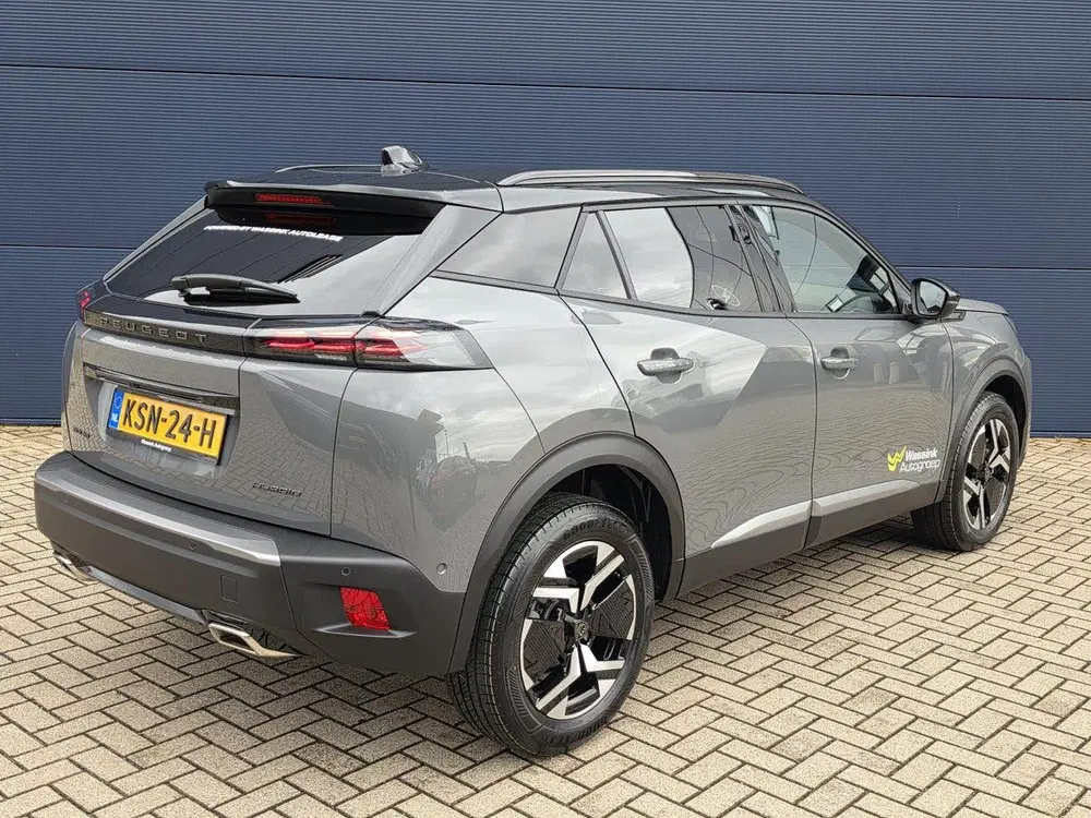 Peugeot 2008 1.2 Hybrid 145 GT uit 2026, foto 5