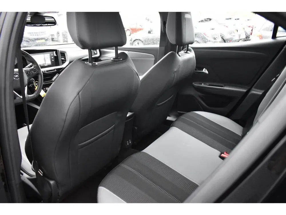Opel Mokka 1.2 Turbo 130 pk Elegance Automaat uit 2023, foto 12