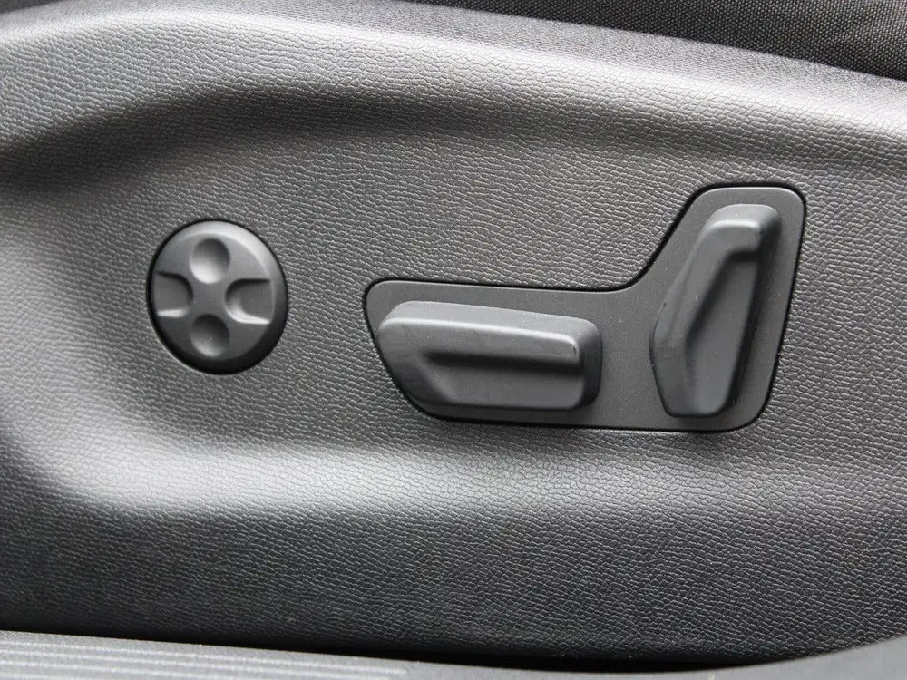 Peugeot 308 GT EV 54 kWh uit 2024, foto 9