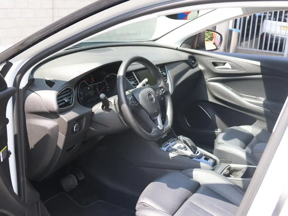 Opel Grandland X 1.6 300pk Hybrid4 Ultimate uit 2020, foto 10