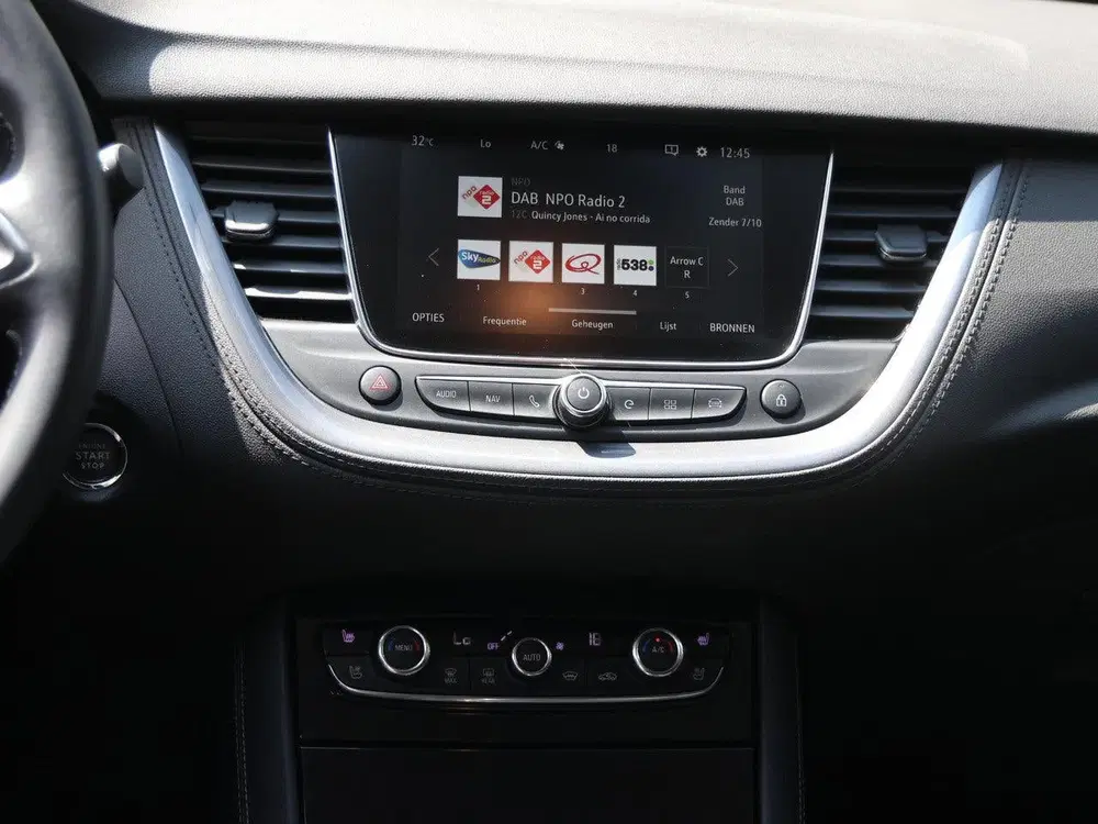 Opel Grandland X 1.6 300pk Hybrid4 Ultimate uit 2020, foto 14