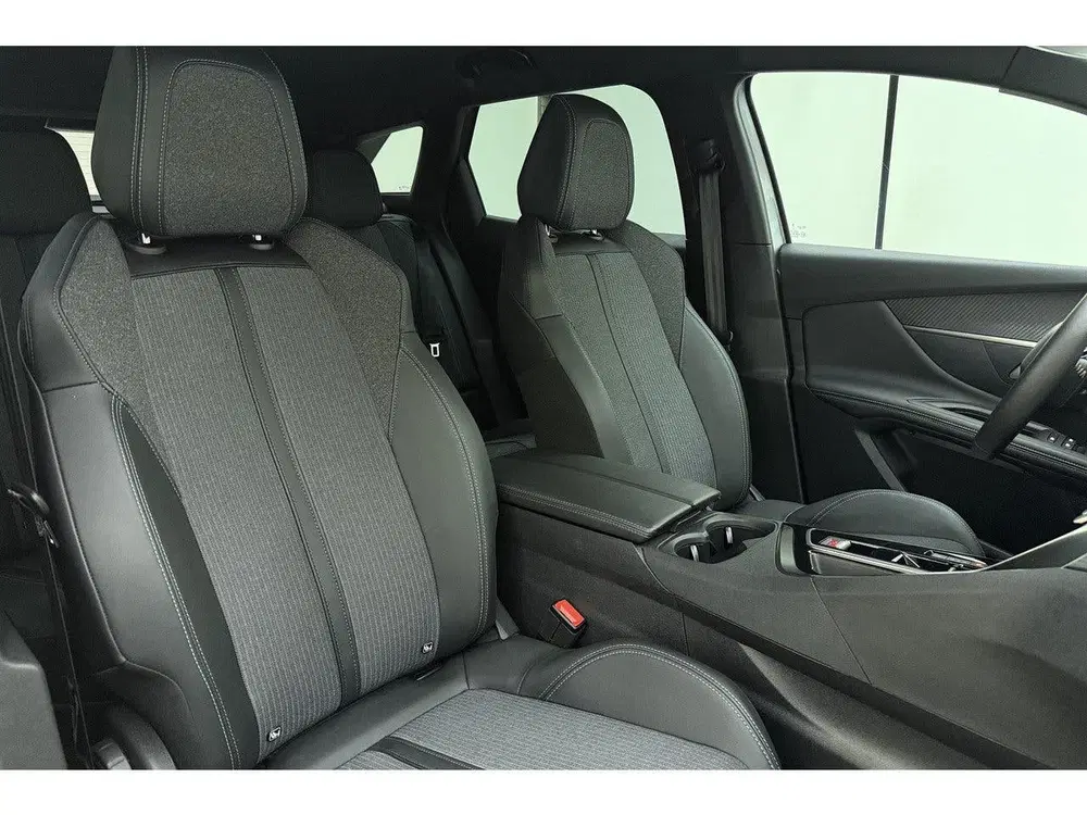 Peugeot 3008 1.6 HYbrid 180 Allure Pack Business uit 2024, foto 14
