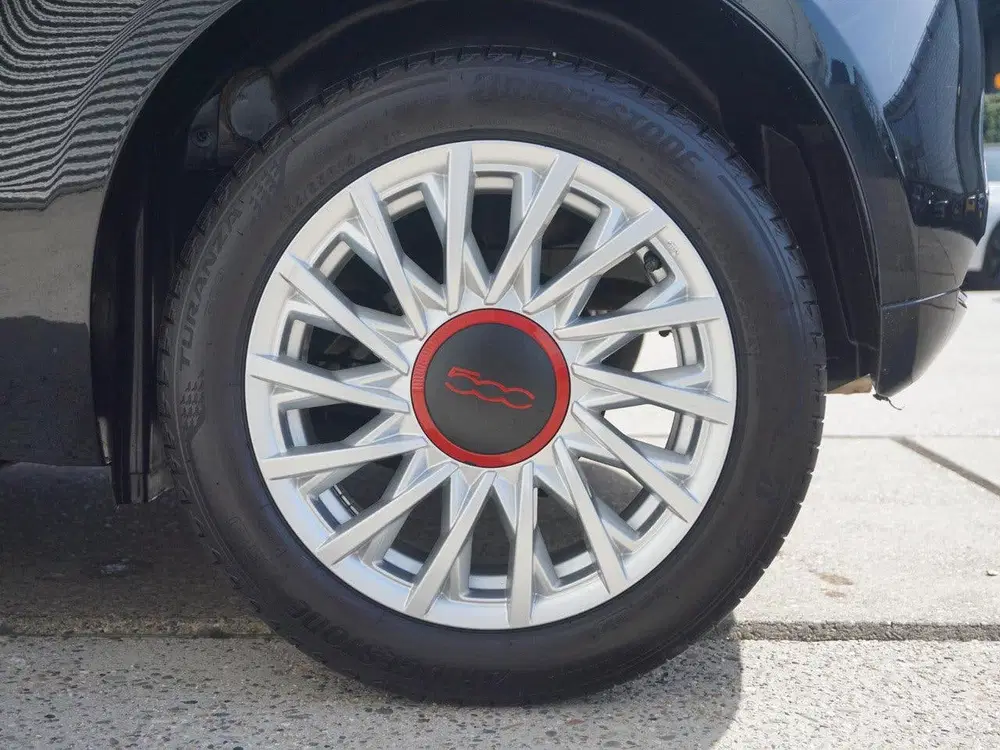 Fiat 500C 1.0 Hybrid RED Fiat Fiat 500 (bj 2022) uit 2022, foto 7