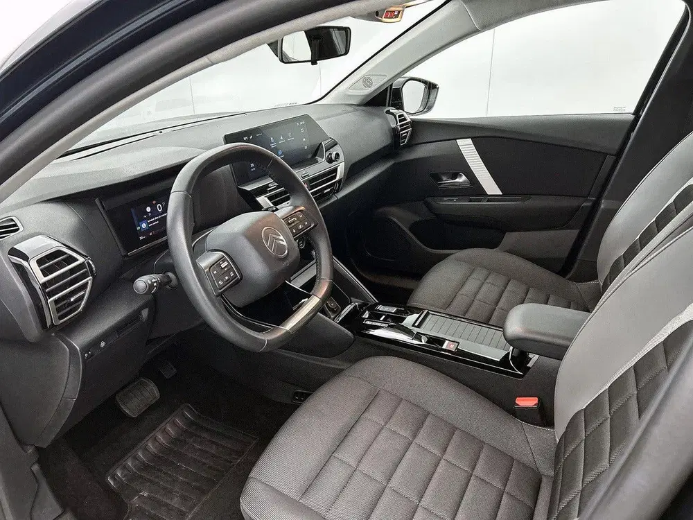 Citroën C4 Plus Hybrid 145pk Automaat uit 2025, foto 11