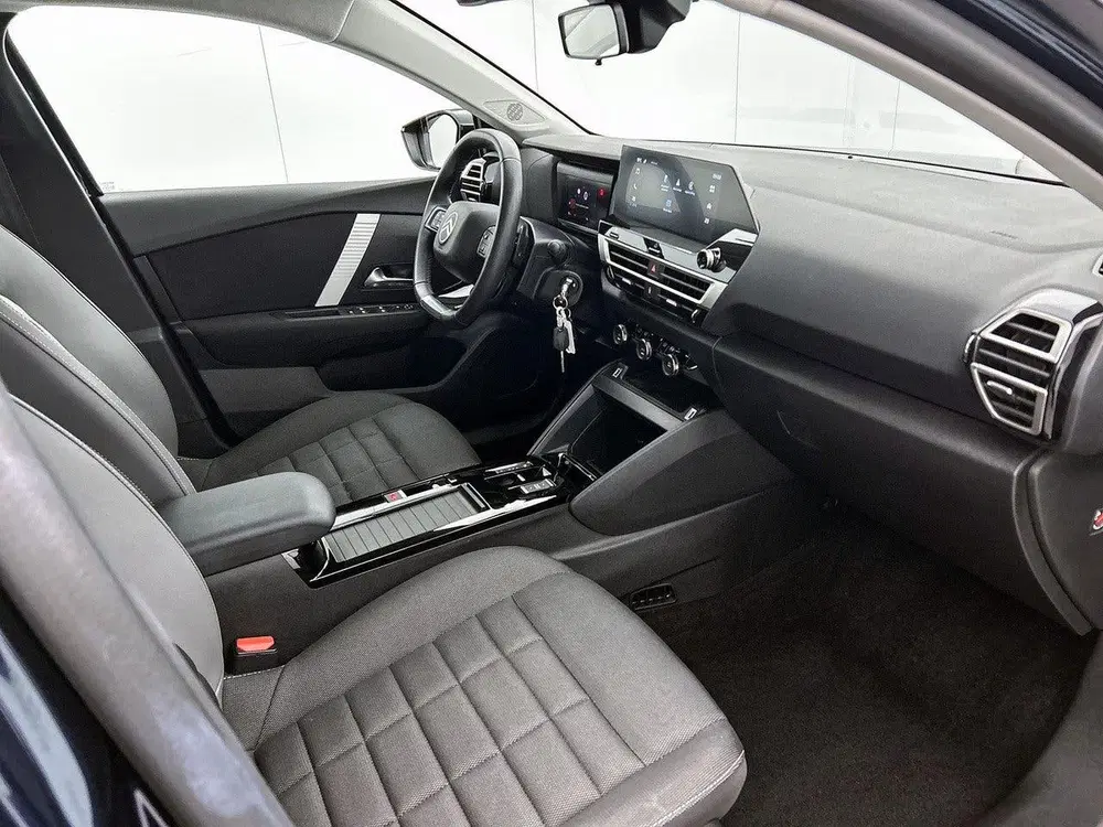 Citroën C4 Plus Hybrid 145pk Automaat uit 2025, foto 13